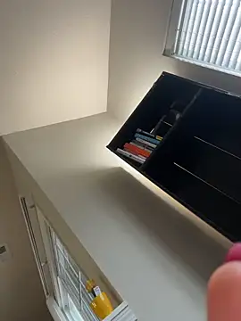 AllesandraLove live sex cam