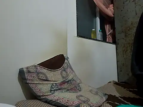 young-hairy-jon's cam snapshot