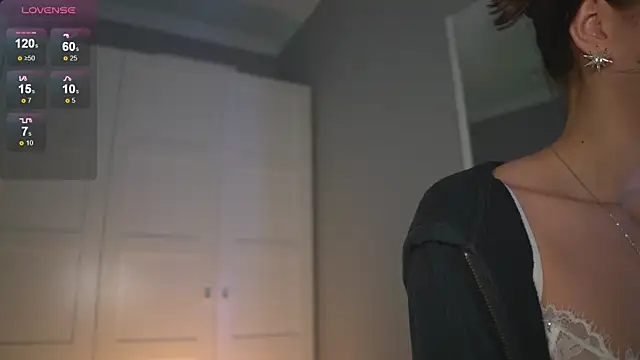 -JuicyMolly-'s cam snapshot