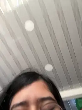 UAlyabaniat's cam snapshot