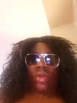 NYRIELLE's cam snapshot