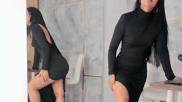 Ellaochoa live sex cam