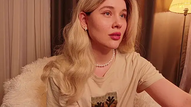 DeliaMoonlight live sex cam