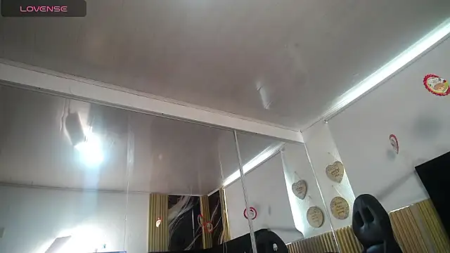 Charlotte_ebony_'s cam snapshot