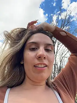 sarah_honey__ live sex cam