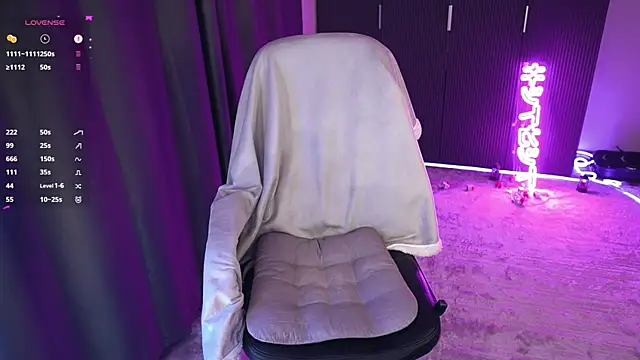 _Uindi_ live sex cam