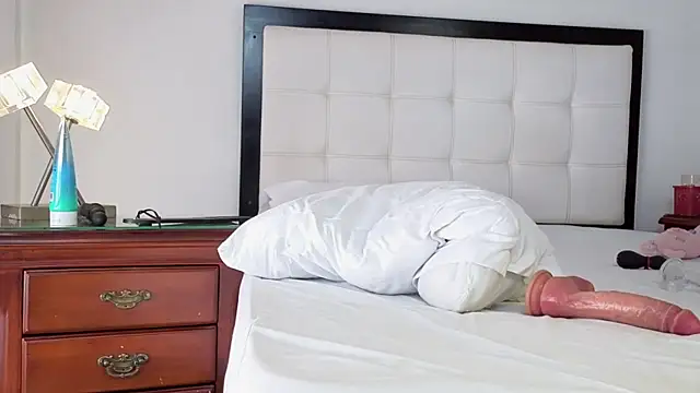 CerecitaQueenn's cam snapshot