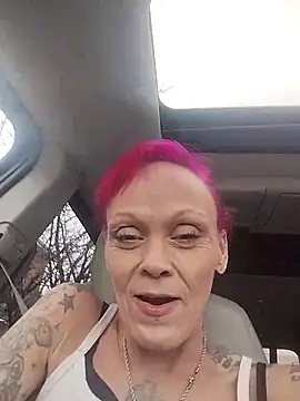 MommyMisfit live sex cam