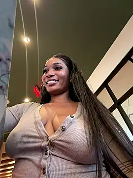 ___Nessa live sex cam