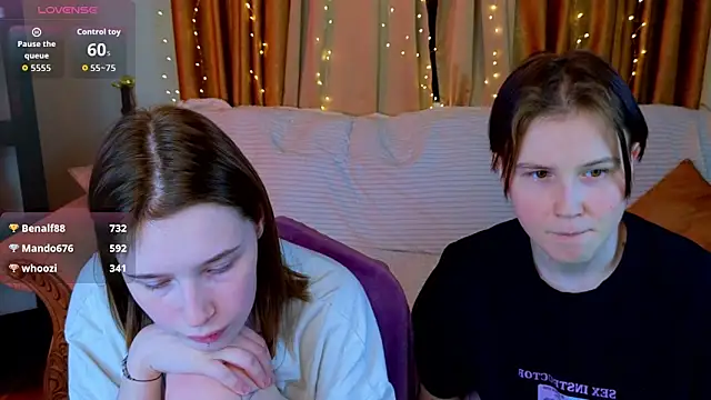 Girls_Fingers live sex cam