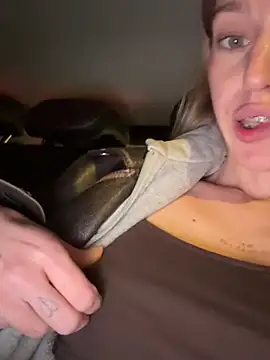 kira_mia live sex cam