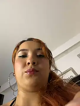 Chloe_Connor's cam snapshot