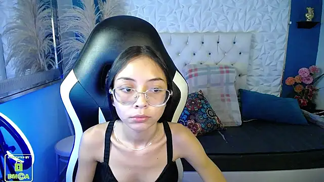 NathaliaSweet_11's cam snapshot