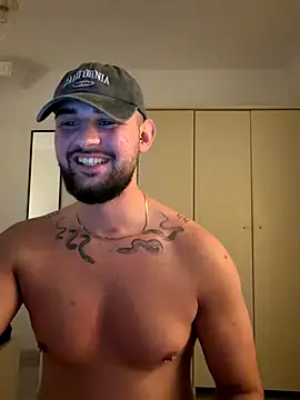 LunaFoxTip live sex cam