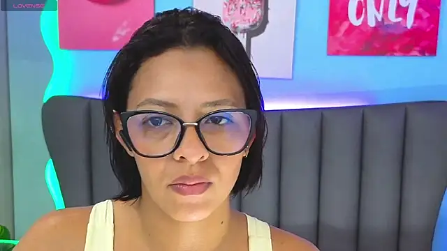 Aria_Russo live sex cam