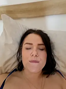 Xladycharme live sex cam