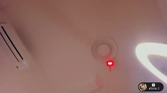 alizza_'s cam snapshot
