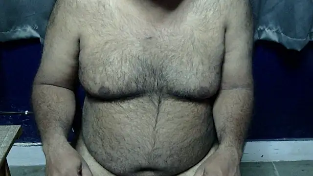 hairysubcub_70's cam snapshot