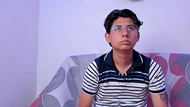 king_Eric30's cam snapshot