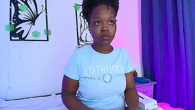 DARELYN_REED_'s cam snapshot