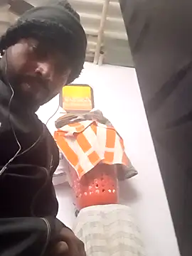 Bullgardenrnc123's cam snapshot