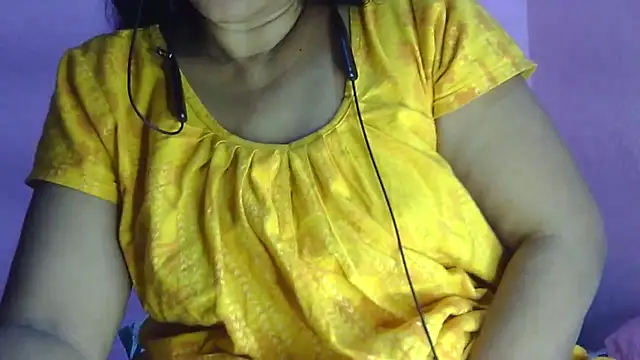 Pooja-suman's cam snapshot