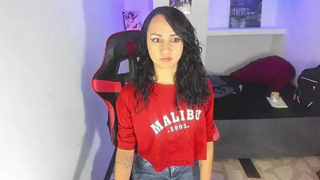 alison_moon7's cam snapshot