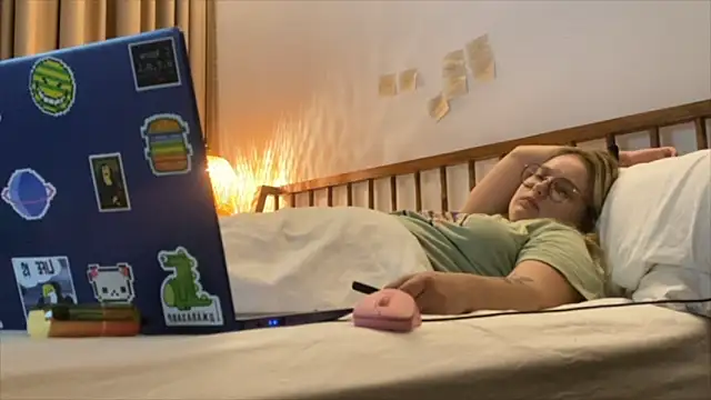 JacyWinslat's cam snapshot