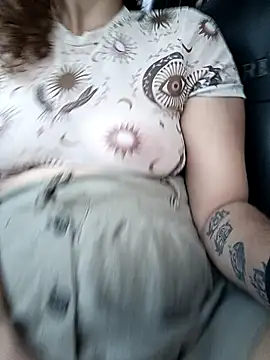 roxyrougee's cam snapshot