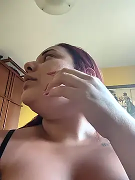 RuivaGiMisteriosa live sex cam