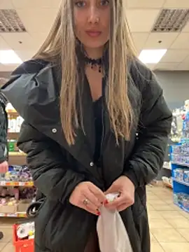 ICrazyOneIRL live sex cam