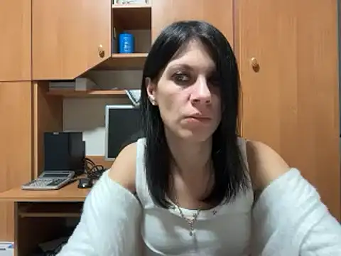 InjaAtHome's cam snapshot