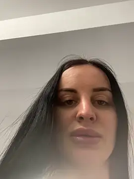 Alexiaaa121 live sex cam