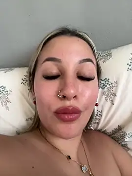 miagarcia250 live sex cam