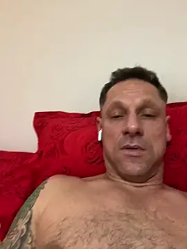 Yourhotboy_42's cam snapshot