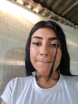 Sweed-virgin-pussy live sex cam