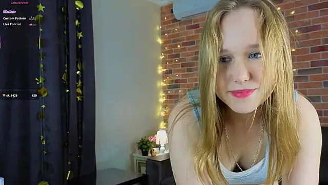 VoidElaris's cam snapshot