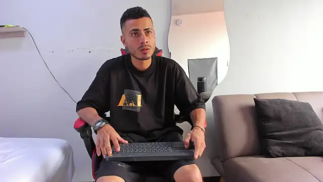 MatthewCullen's cam snapshot