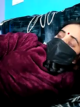 bold-couple's cam snapshot