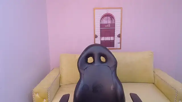 bellatrix_ch's cam snapshot