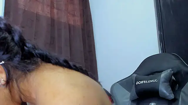 violet_and_myers live sex cam