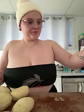 CurvesNChaos live sex cam