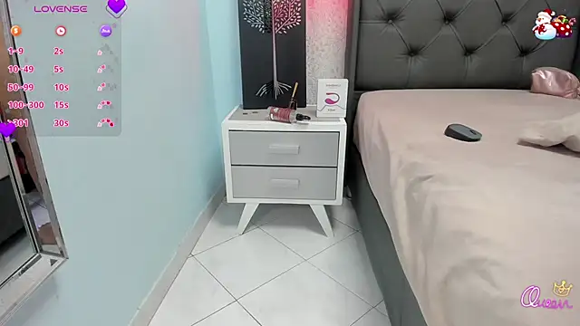 SUZETMONACO live sex cam