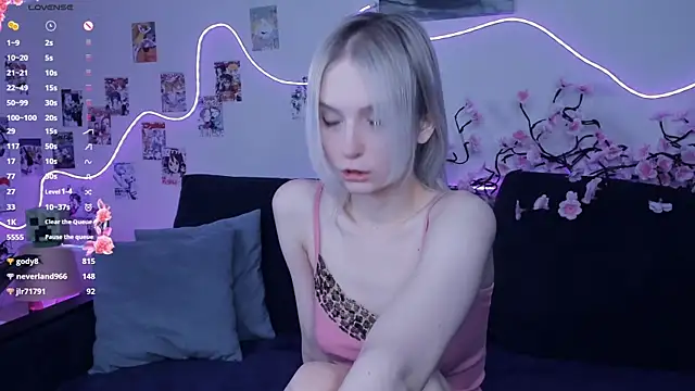 Megan--chan's cam snapshot