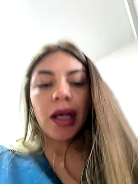 alicee16 live sex cam