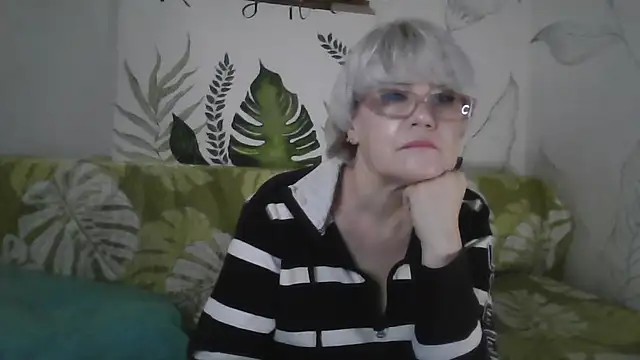 Catty_Lady's cam snapshot