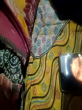 DesiHunk2255 live sex cam