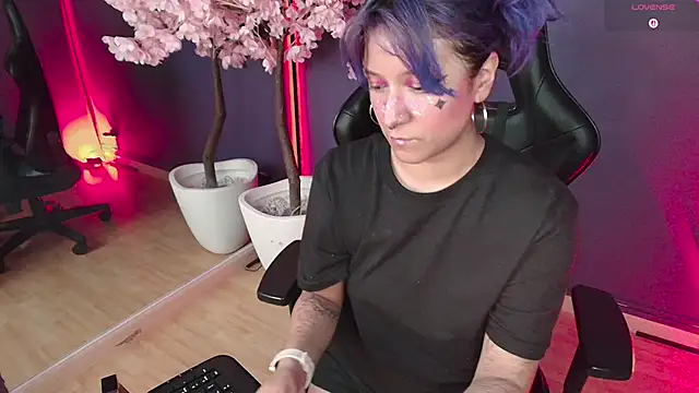 LuanEter live sex cam