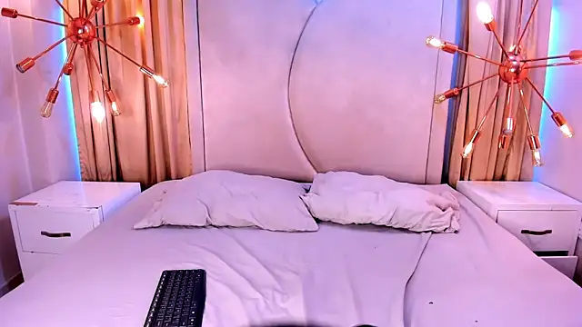 rubyrouge__ live sex cam