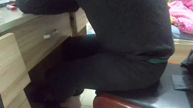 huzi518 live sex cam